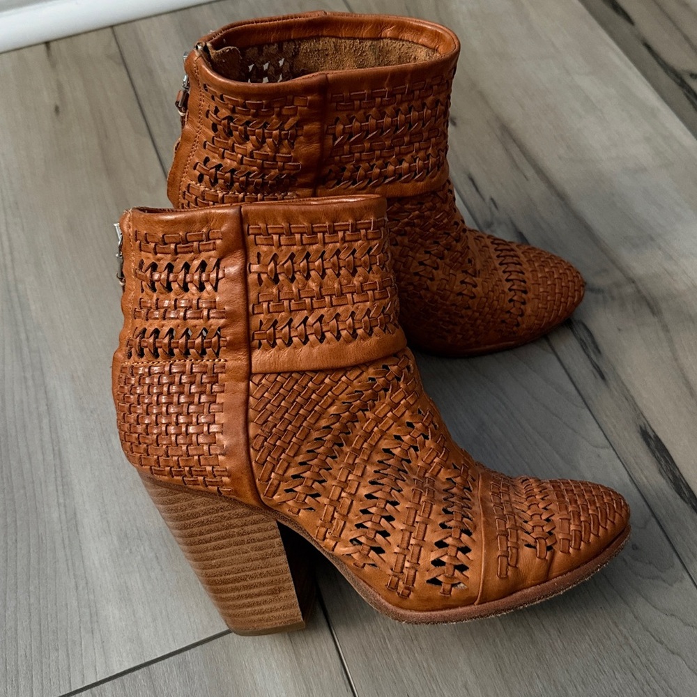 Rag & Bone Leather Newbury Bohemian Tan Woven Ankle Booties 37.5